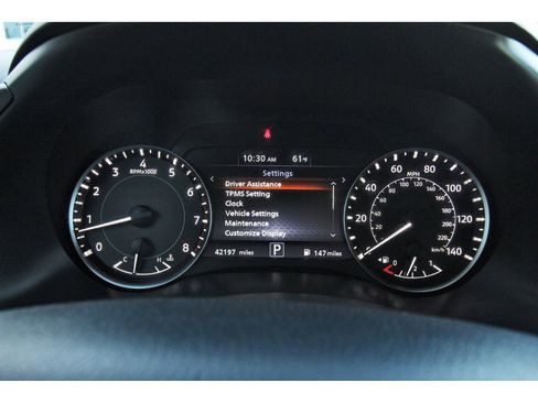 Used 2022 Nissan Armada SL w/ Captain's Chairs Package image 17