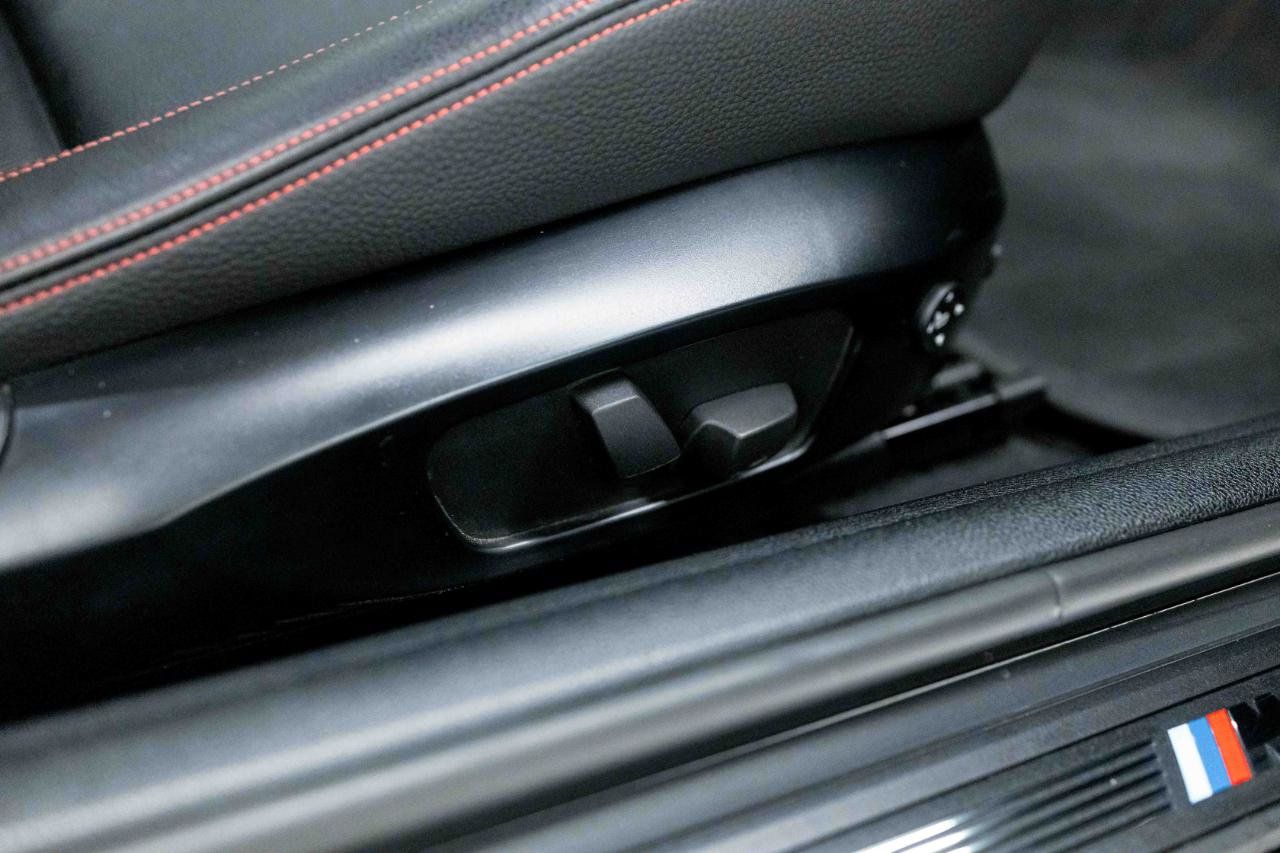 Used 2011 BMW 1 Series M RWD image 65
