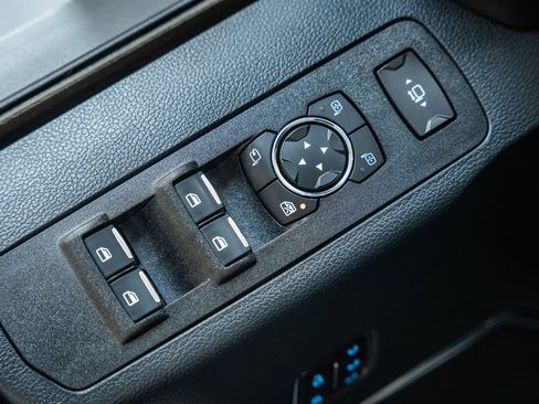 Certified 2022 Ford F250 Lariat w/ Black Appearance Package image 50