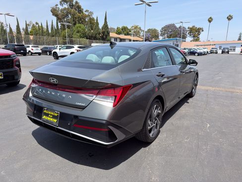Used 2024 Hyundai Elantra Limited FWD image 8