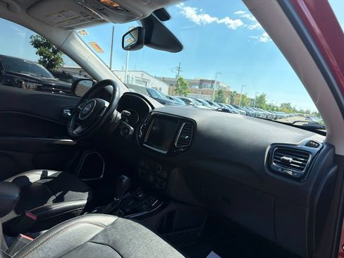 Used 2021 Jeep Compass Limited AWD/4WD image 13