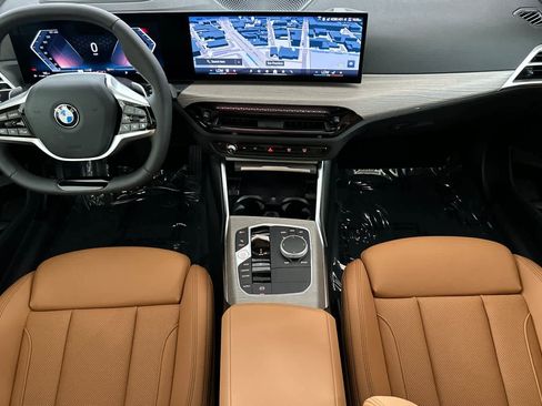 Used 2025 BMW 230i Coupe w/ Premium Package image 3