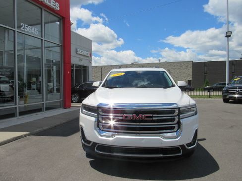 Used 2020 GMC Acadia SLT w/ Driver Alert Package II AWD/4WD image 4