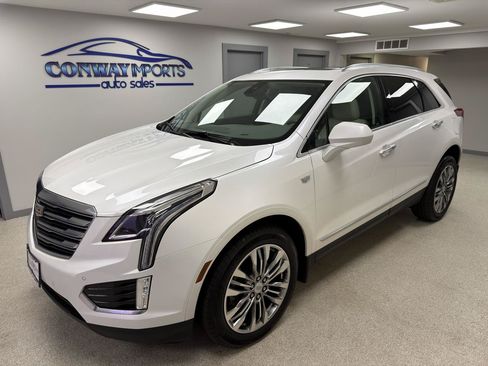 Used 2017 Cadillac XT5 Premium Luxury AWD/4WD image 2