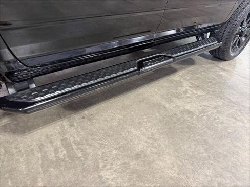 Certified 2024 RAM 2500 Big Horn w/ Night Edition AWD/4WD image 6