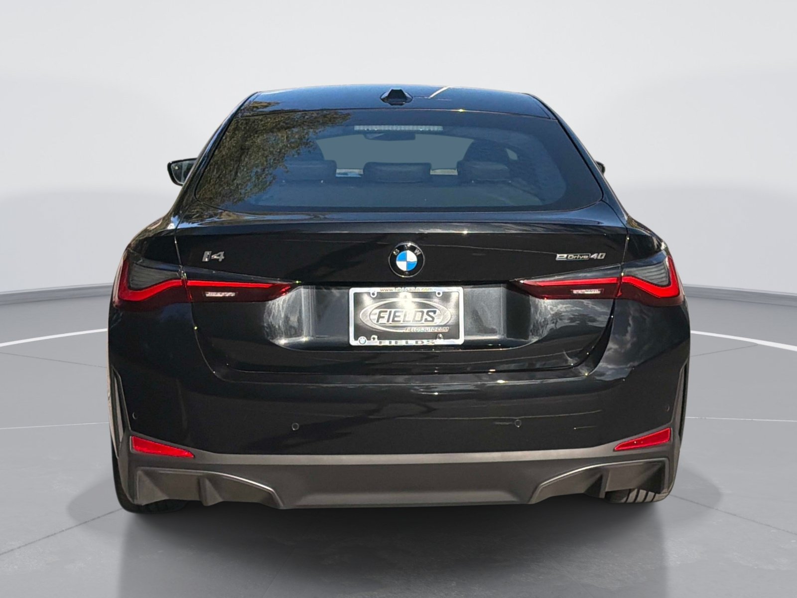 Used 2026 BMW i4 eDrive40 w/ Premium Package RWD image 4