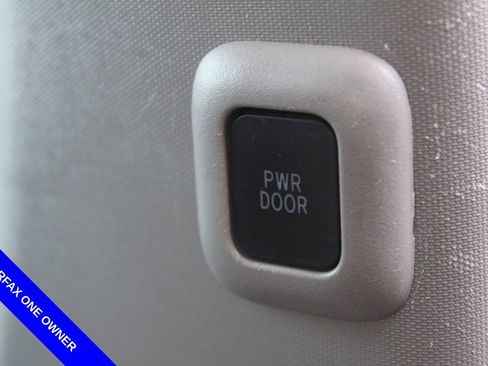 Used 2020 Toyota Sienna XLE w/ XLE Navigation Package image 24