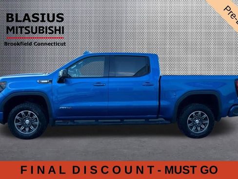 Used 2024 GMC Sierra 1500 AT4 w/ AT4 Preferred Package AWD/4WD image 4