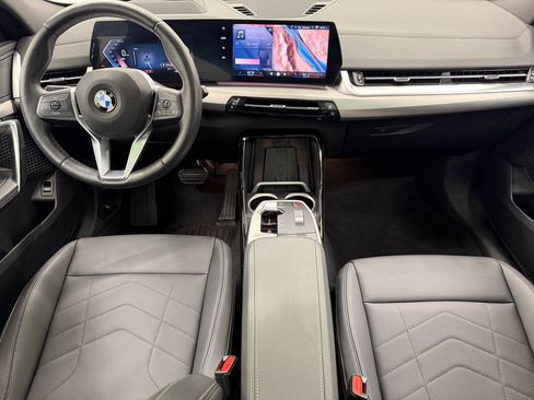 Used 2026 BMW X2 xDrive28i AWD/4WD image 15