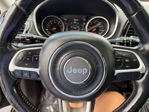 Used 2018 Jeep Compass Limited w/ Navigation Group AWD/4WD image 33