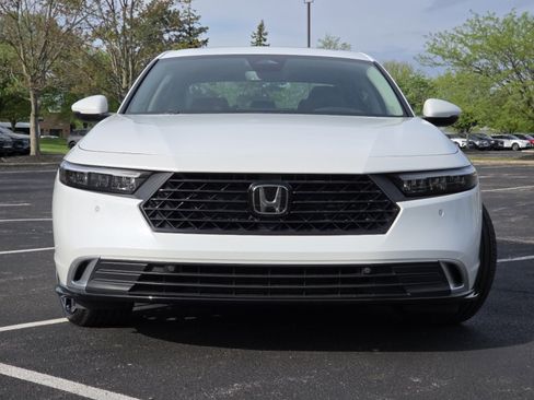 Certified 2023 Honda Accord Touring image 17