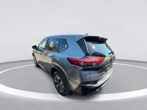 Used 2023 Nissan Rogue SV image 7