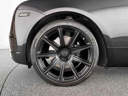 Used 2016 Rolls-Royce Dawn image 34