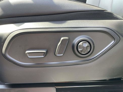 New 2025 Jeep Grand Cherokee L Limited w/ Luxury Tech Group II image 61