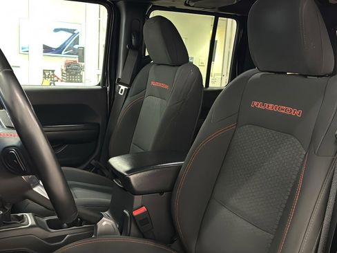 Used 2018 Jeep Wrangler Unlimited Rubicon image 22