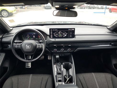 Used 2024 Honda Accord Sport image 26