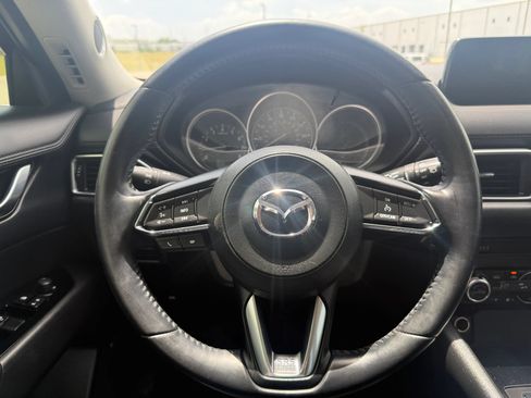 Used 2017 MAZDA CX-5 Touring w/ Preferred Equipment Package FWD image 11