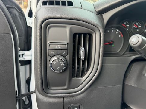 Used 2025 Chevrolet Silverado 1500 Custom w/ Turbomax Blackout Package image 20