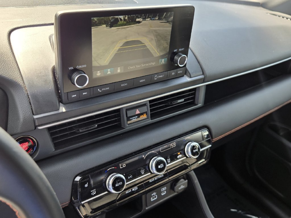 Used 2025 Honda Pilot Sport image 23
