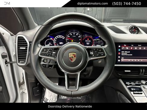 Used 2023 Porsche Cayenne image 22