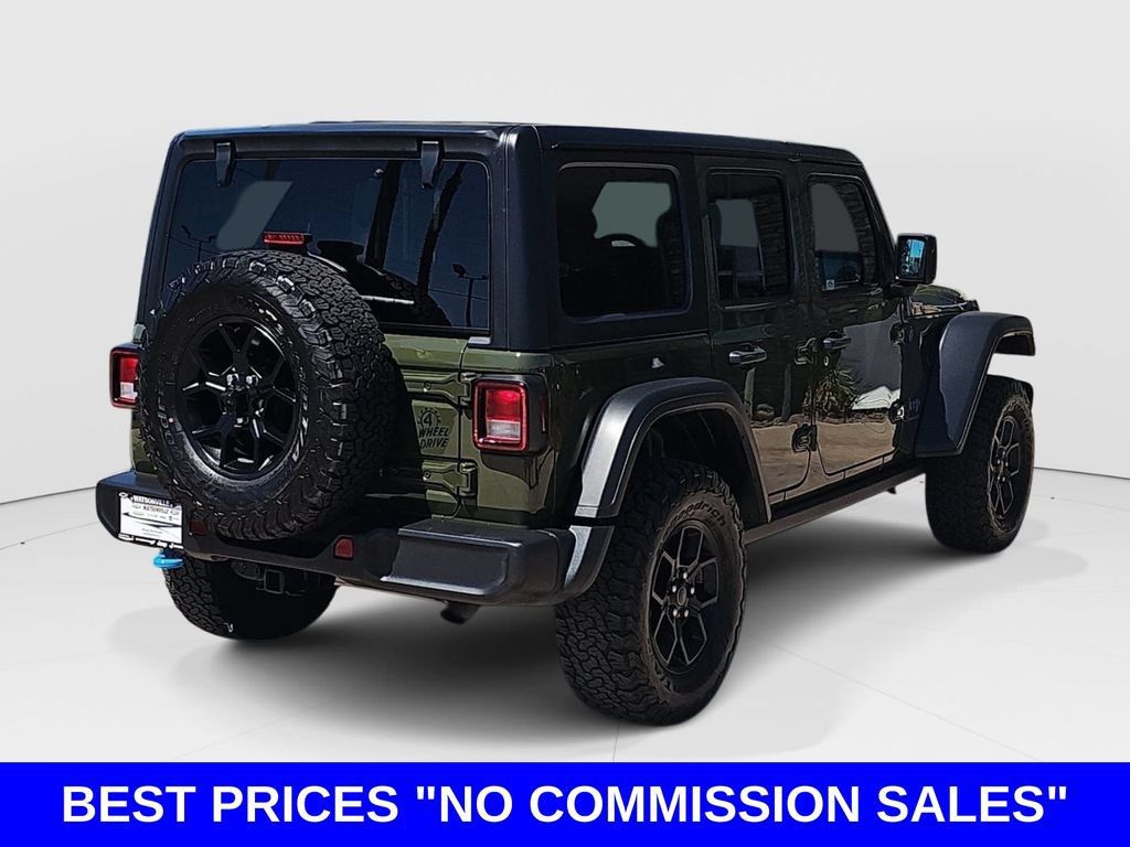 Used 2024 Jeep Wrangler Unlimited AWD/4WD image 3