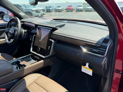 New 2026 GMC Acadia Denali Ultimate AWD/4WD image 19