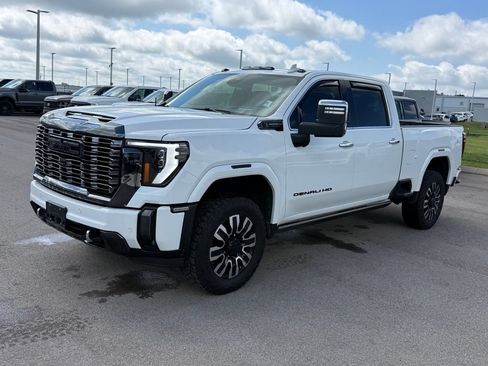 Used 2024 GMC Sierra 2500 Denali Ultimate w/ Max Trailering Package AWD/4WD image 23