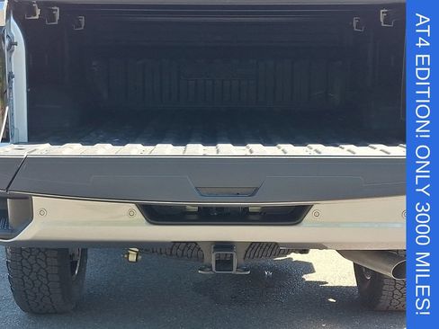 Used 2026 GMC Sierra 2500 AT4 w/ AT4 Premium Plus Package AWD/4WD image 30