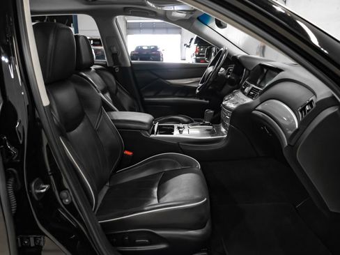Used 2019 INFINITI Q70 L 3.7 RWD image 33