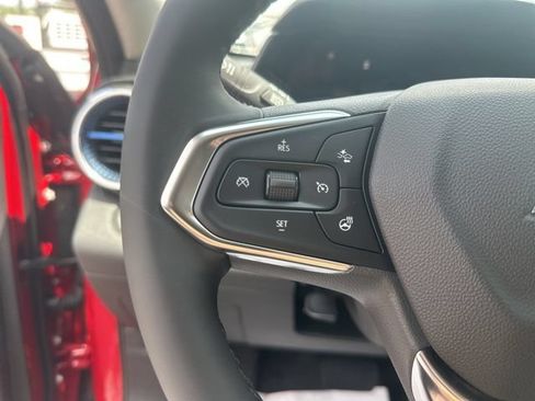 New 2026 Chevrolet Trax LT w/ Driver Confidence Package FWD image 18