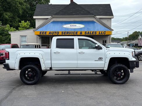 Used 2018 GMC Sierra 1500 SLT w/ SLT Preferred Package AWD/4WD image 1