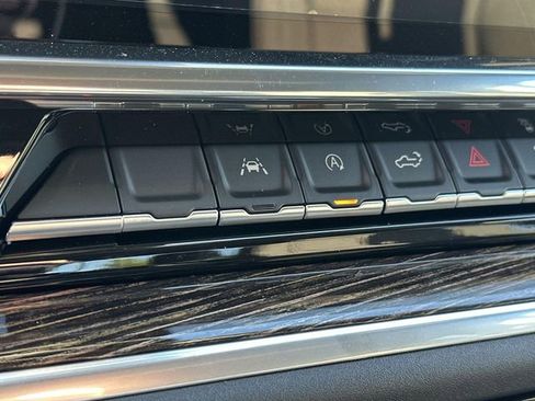 New 2026 GMC Sierra 1500 Elevation w/ LPO, Elevation Black Package image 18