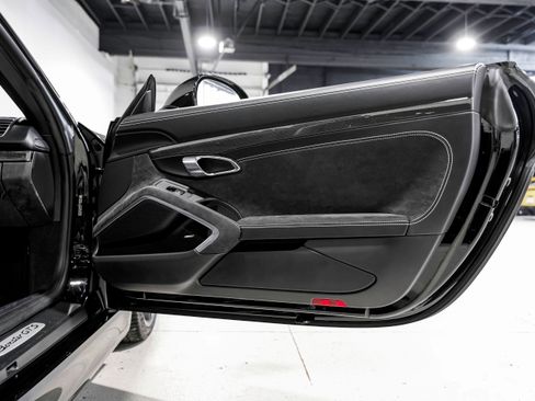 Used 2015 Porsche Boxster GTS image 24