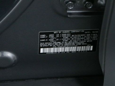 Used 2023 Subaru Outback Premium AWD/4WD image 32