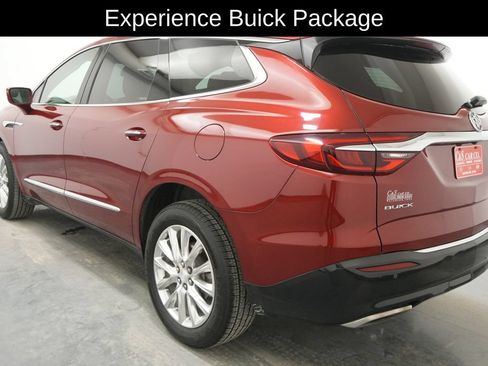 Used 2018 Buick Enclave Premium w/ Experience Buick Package FWD image 6