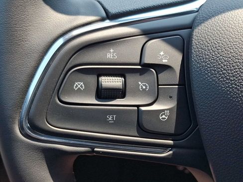 Used 2025 Buick Envista Sport Touring w/ Convenience I Package FWD image 20