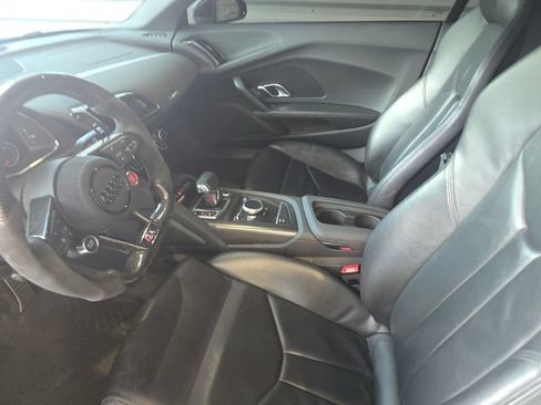 Used 2018 Audi R8 V10 w/ 20" Wheel Package RWD image 9