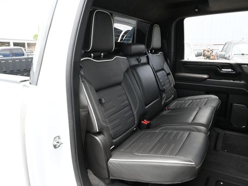 Used 2025 GMC Sierra 2500 AT4X AWD/4WD image 21