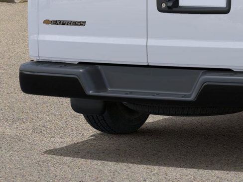 New 2026 Chevrolet Express 3500 RWD image 14