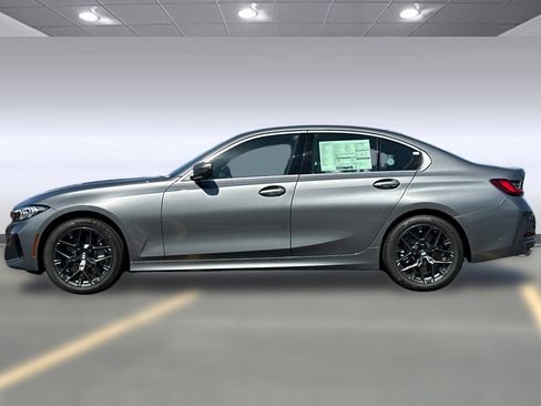 Used 2025 BMW 330i xDrive Sedan w/ Convenience Package AWD/4WD image 2