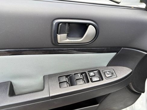 Used 2010 Mitsubishi Galant SE FWD image 12