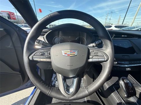 Used 2023 Cadillac XT4 Luxury w/ Cold Weather Package image 14