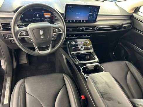 Used 2023 Lincoln Nautilus AWD w/ Premium Package image 9