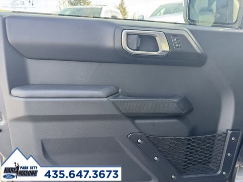 New 2025 Ford Bronco Badlands image 9