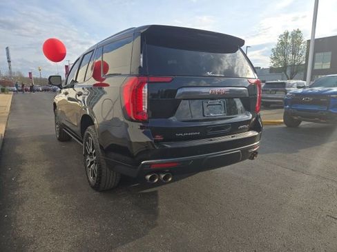 Used 2024 GMC Yukon AT4 w/ AT4 Premium Package AWD/4WD image 5