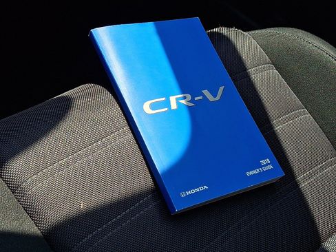 Used 2018 Honda CR-V LX image 25