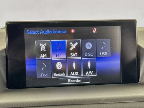 Used 2017 Lexus CT 200h FWD image 35