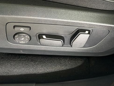 New 2026 BMW X3 xDrive30 w/ Premium Package image 24