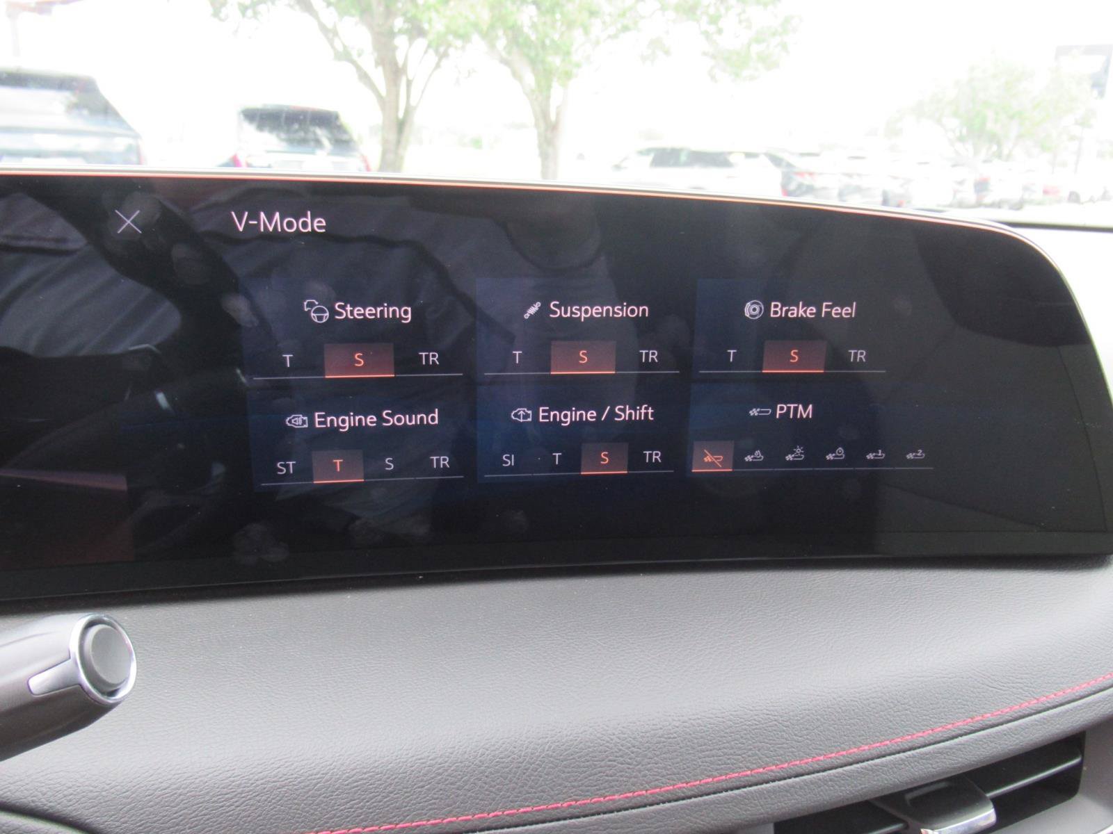 Certified 2025 Cadillac CT5 V w/ Technology Package RWD image 28