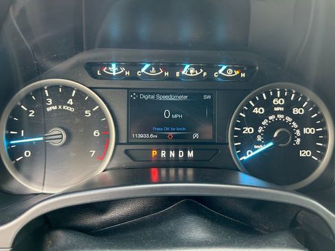 Used 2019 Ford F150 XLT w/ Equipment Group 302A Luxury AWD/4WD image 10